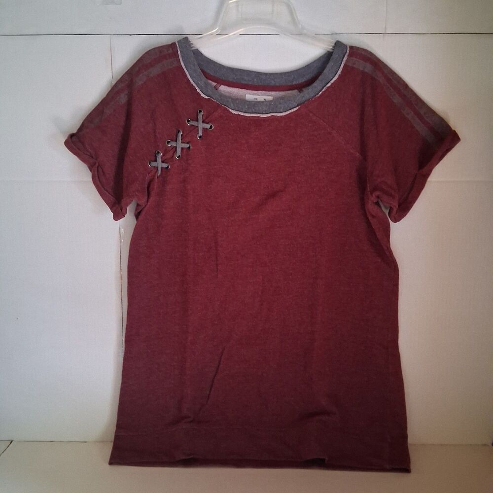 Maurices "Football Like" T-Shirt - Sz. M Burgundy Cross Ties